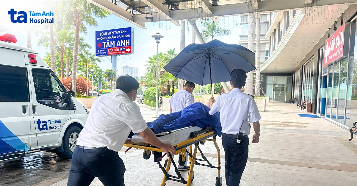 Hôn mê 4 giờ vì gia đình tưởng đang nằm mơ