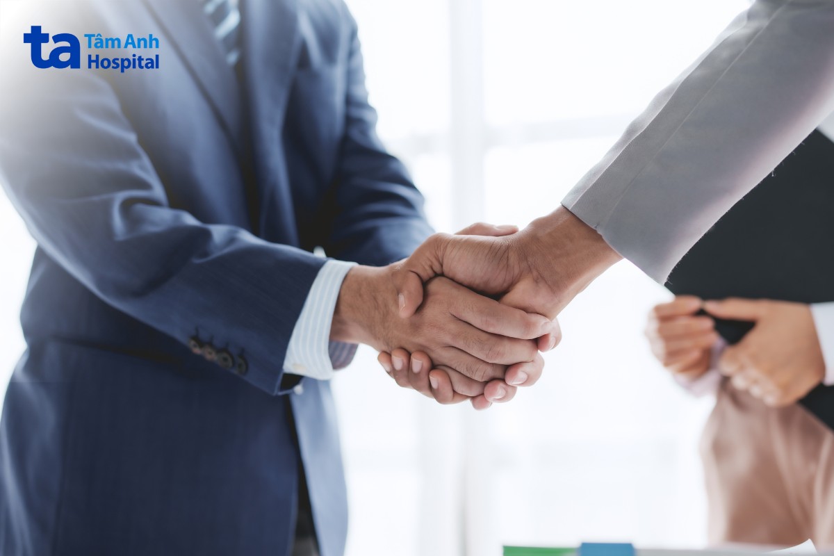không lây qua tiếp xúc thông thường