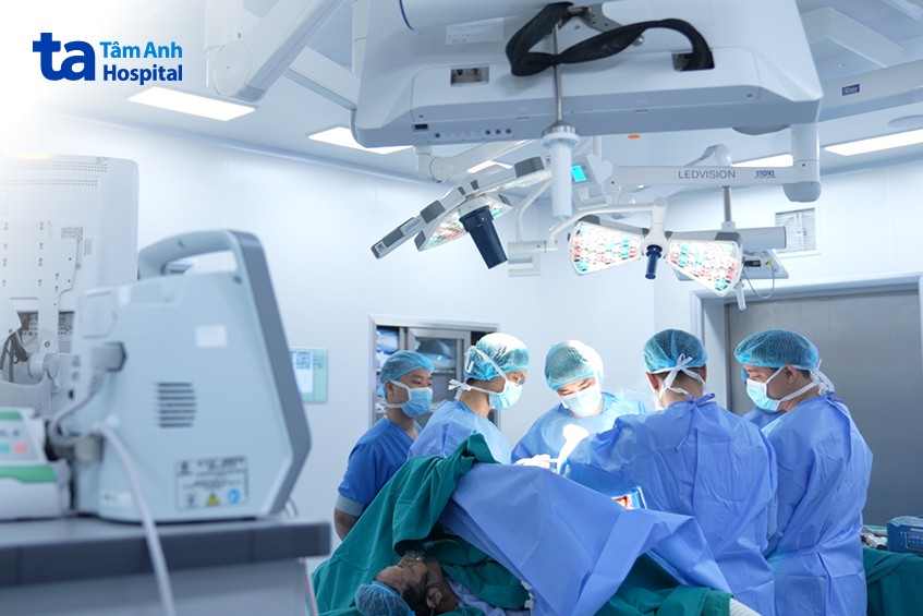 phẫu thuật điều trị biến dạng khớp