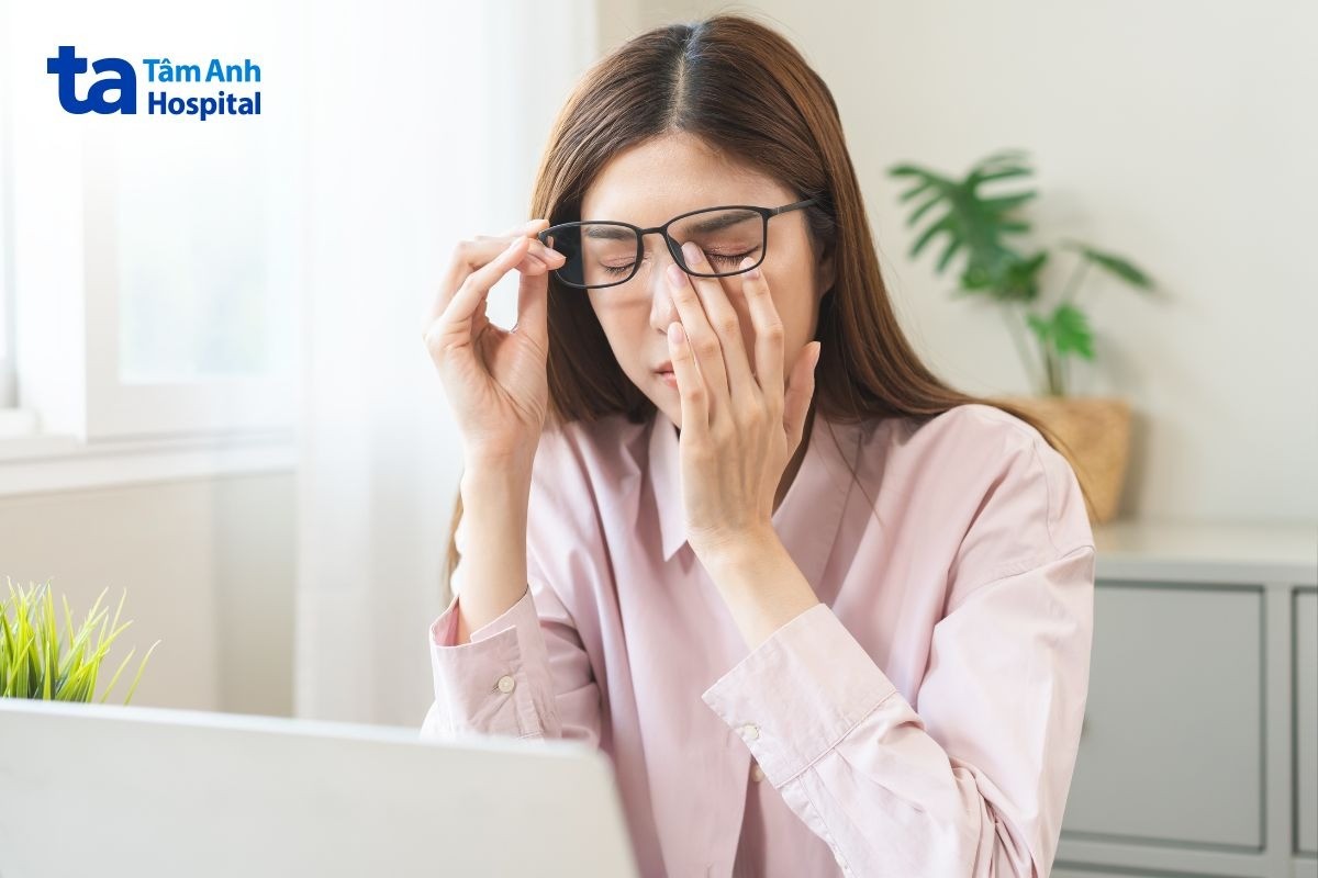 rách giác mạc mắt bao lâu thì khỏi