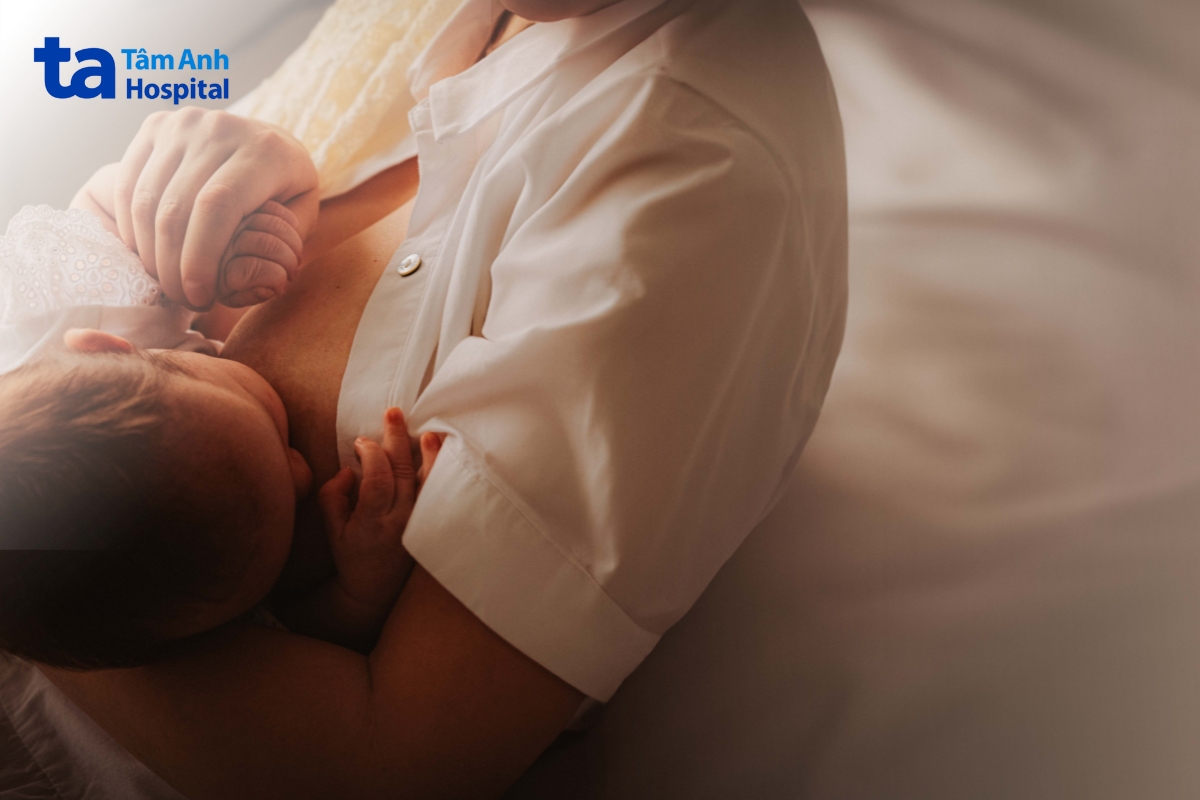 Sữa Mẹ Tốt Cho Bé