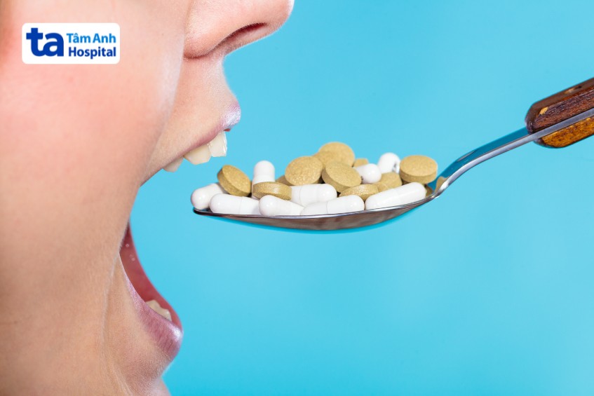thận trọng dùng thuốc giảm đau viêm khớp dạng thấp