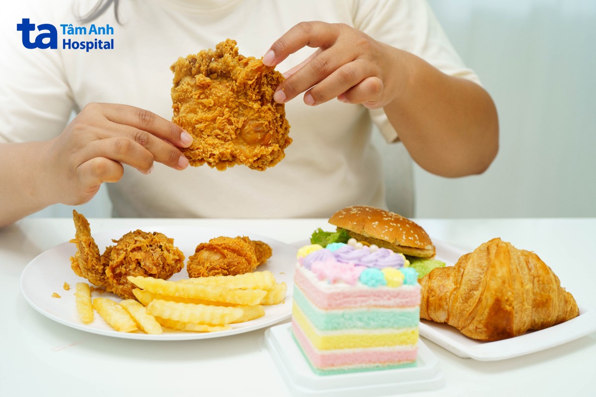 thoái hóa đốt sống cổ kiêng ăn đồ nhiều dầu mỡ