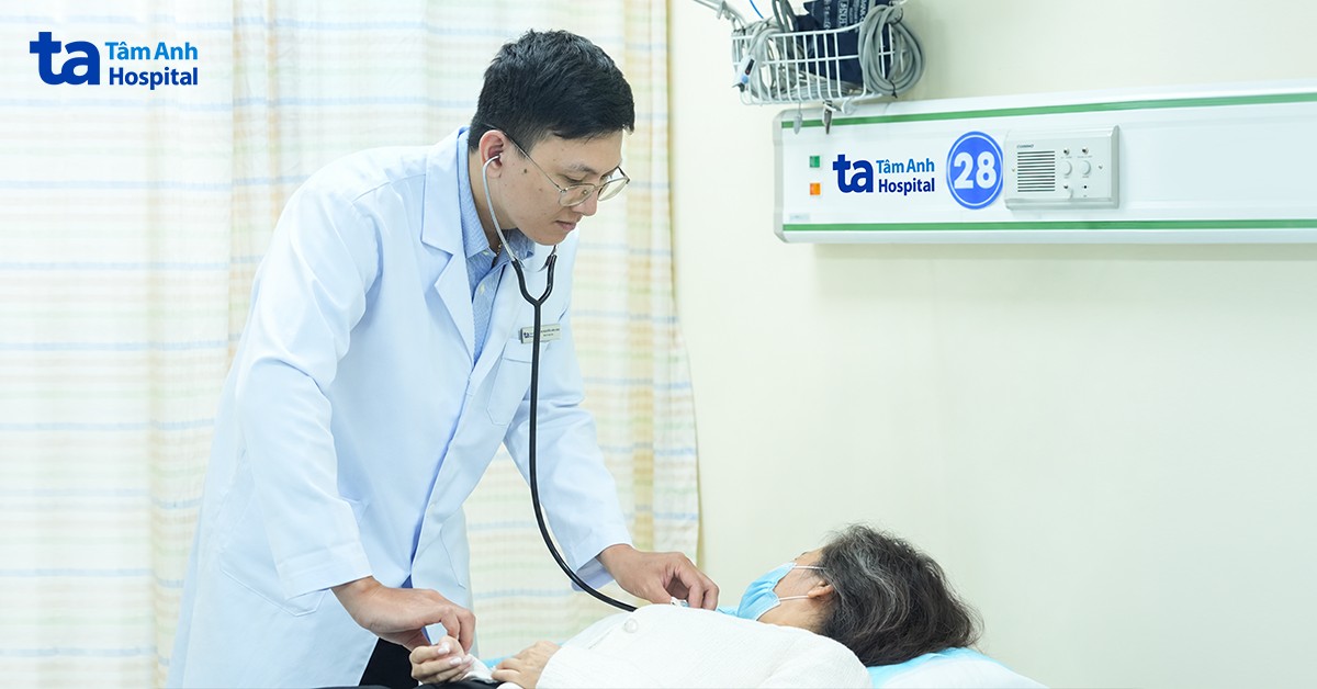 Tối đau đầu, sáng nguy kịch vì vỡ túi phình mạch máu não