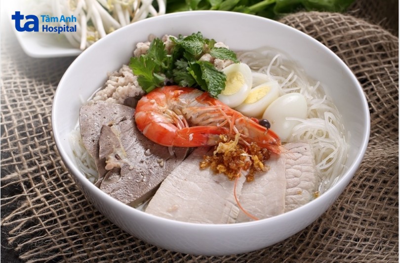 trước khi mổ mắt nên ăn gì