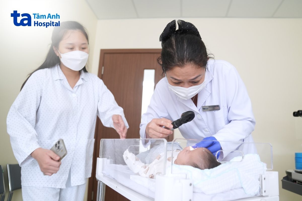 u bì kết mạc