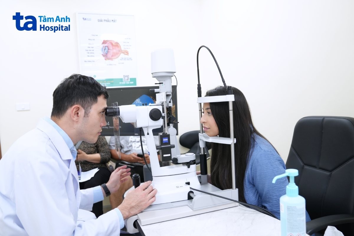 u kết mạc mắt