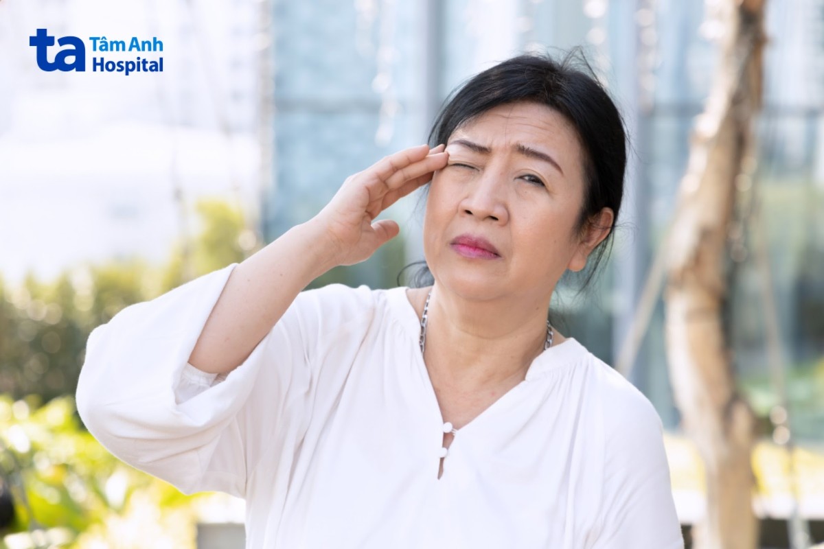 viêm màng bồ đào do viêm khớp dạng thấp