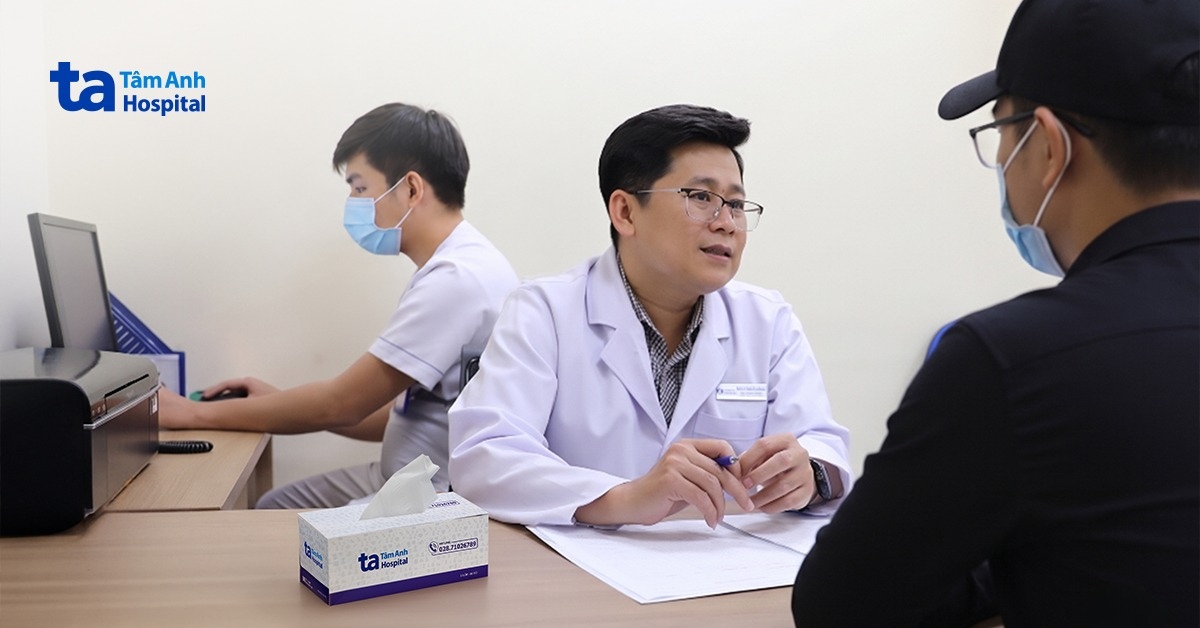 33 tuổi mới bắt đầu dậy thì