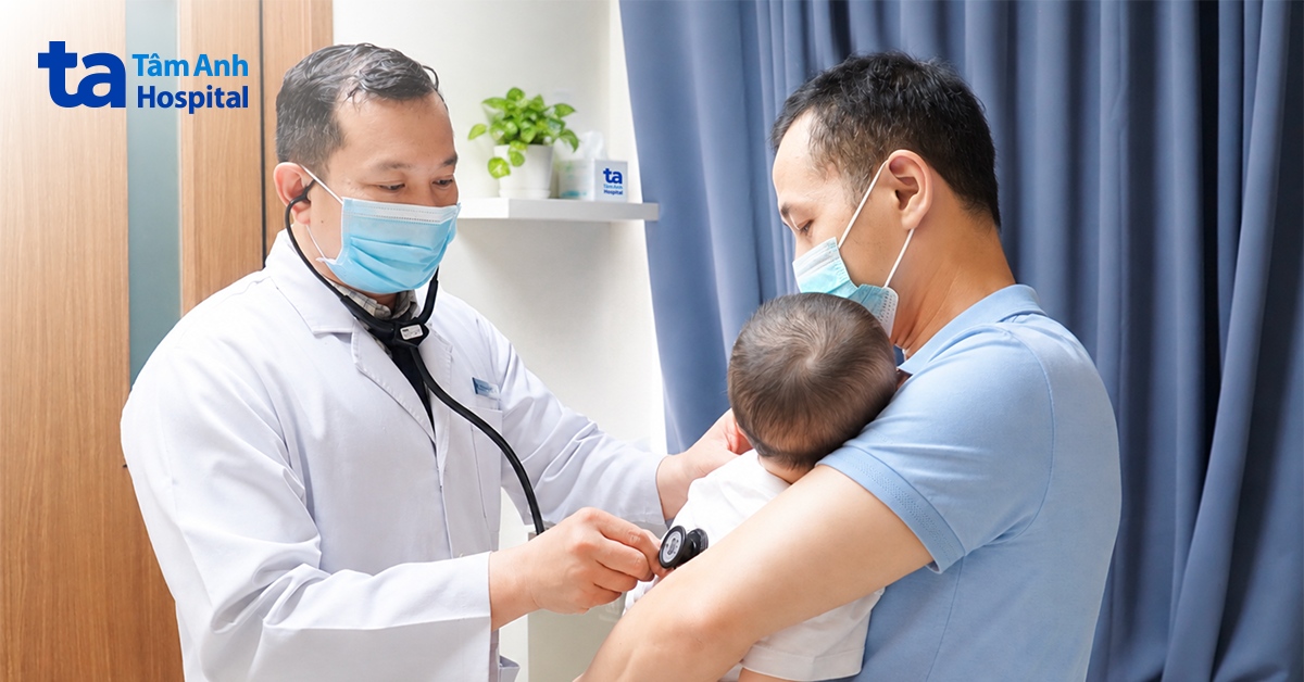 5 việc cần làm ngay khi trẻ tiếp xúc với người mắc não mô cầu