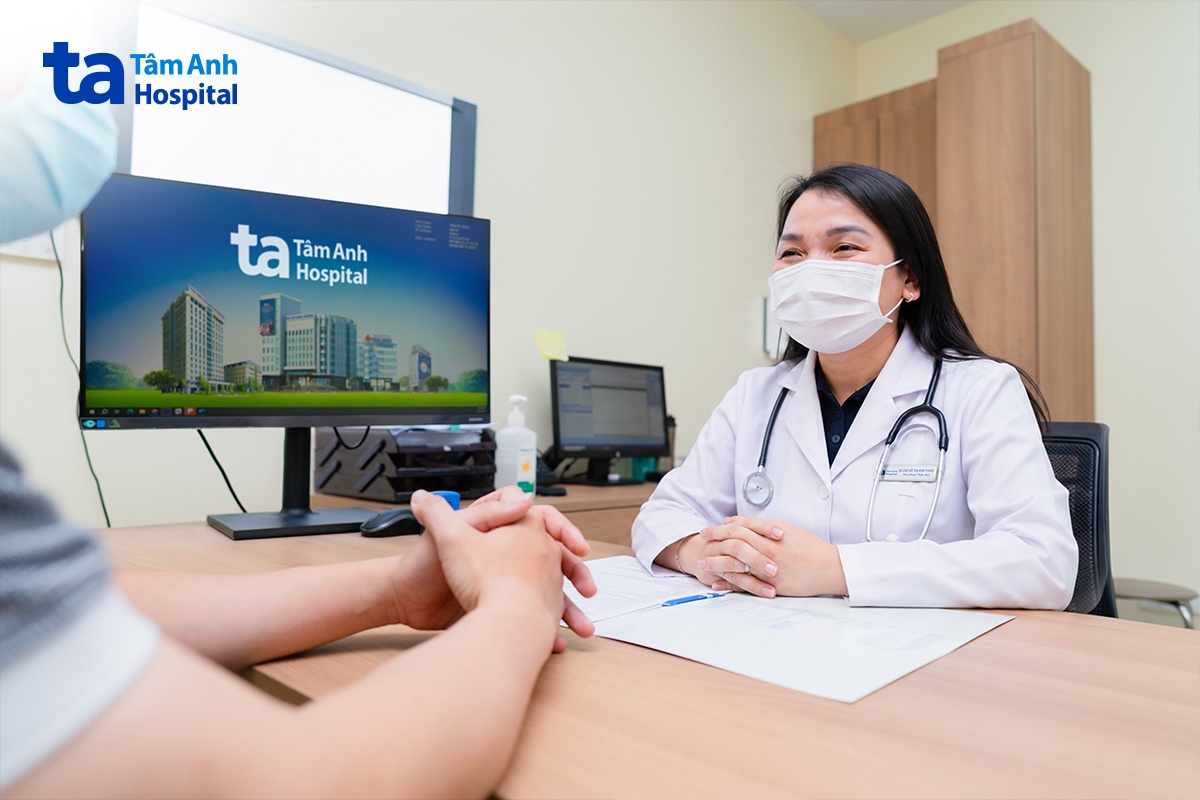 Tiểu đạm gấp 40 lần, phát hiện hội chứng thận hư