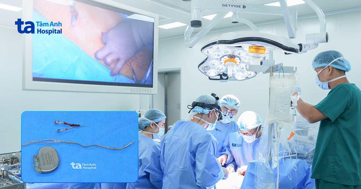Bé gái ngoại quốc được thay máy tạo nhịp tim ở Việt Nam