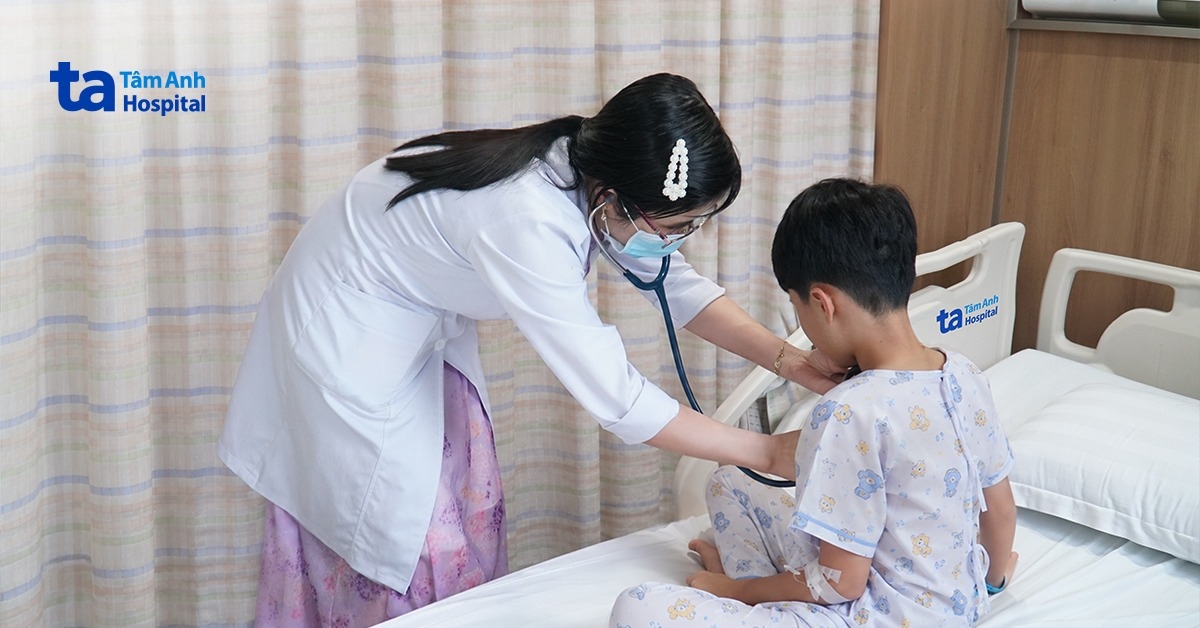 Bé trai nguy cơ mắc biến chứng thần kinh do cúm A