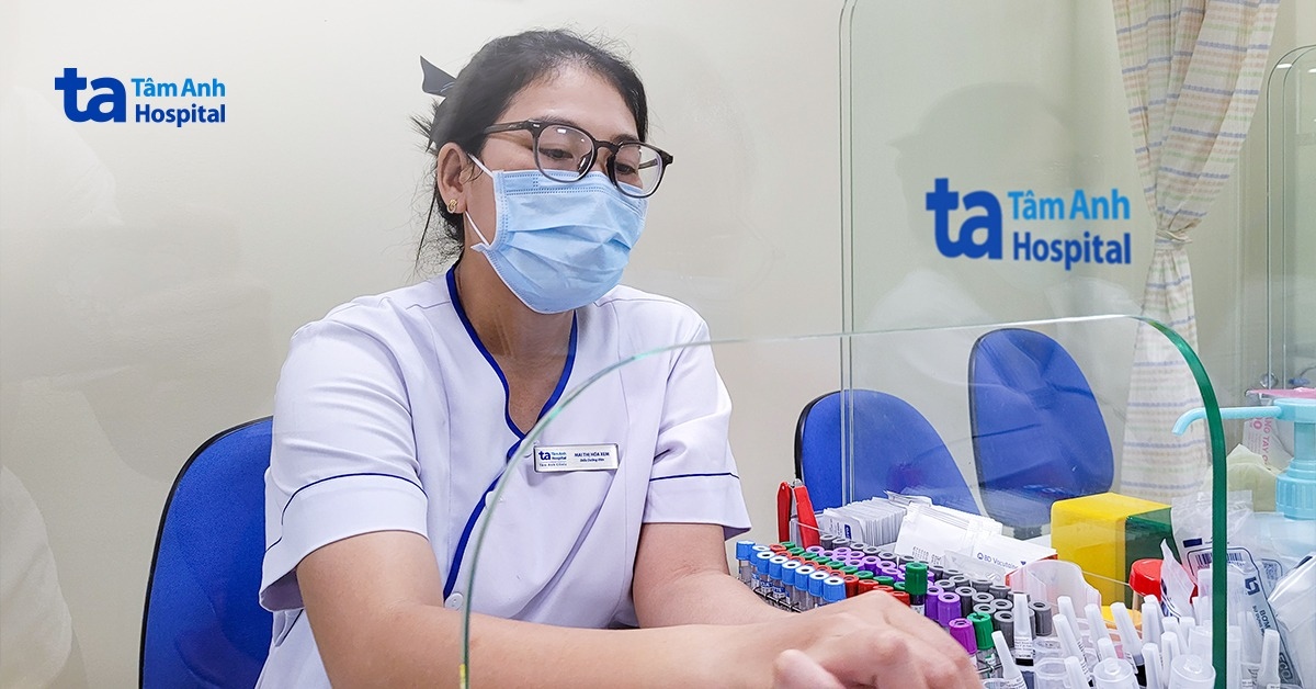 Bé trai tổn thương não do mang gene ty thể di truyền từ mẹ