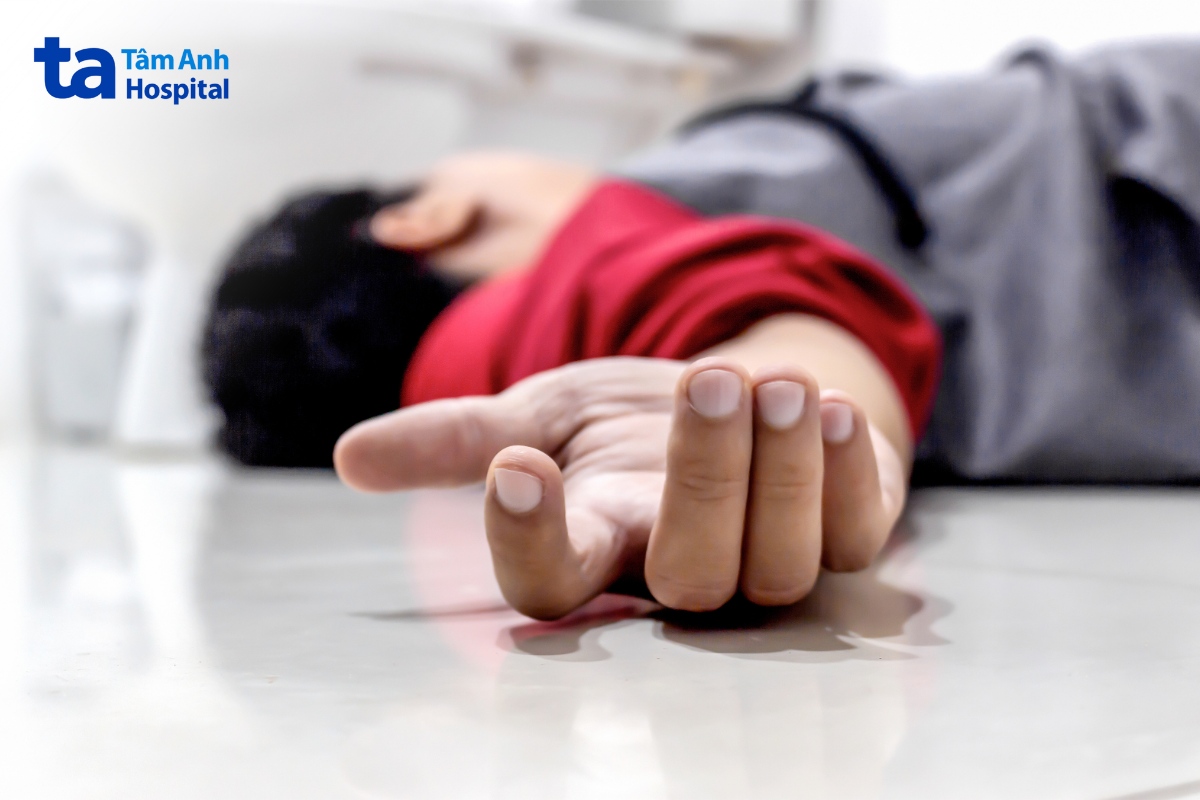 bóc tách động mạch cảnh có nguy hiểm không