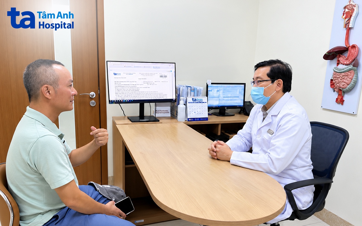BS Hùng tư vấn cho anh Việt