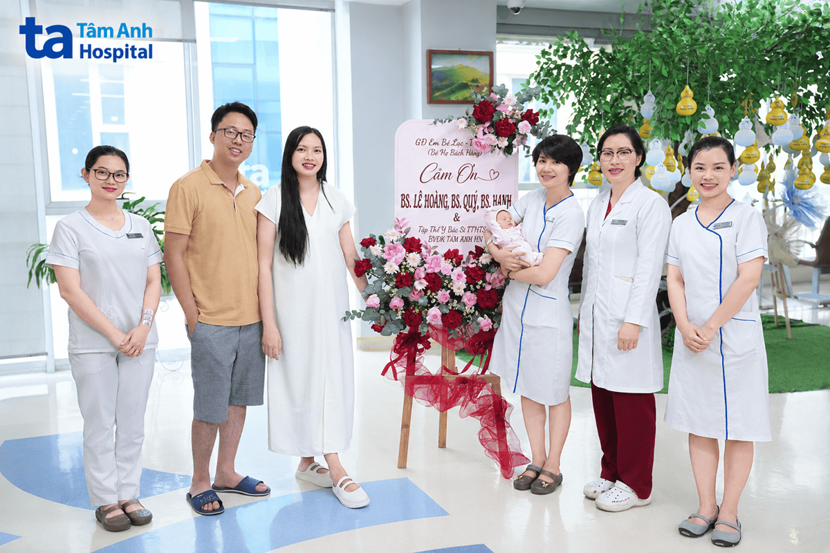 gia đình chị hằng cám ơn ê-kíp ivf tâm anh