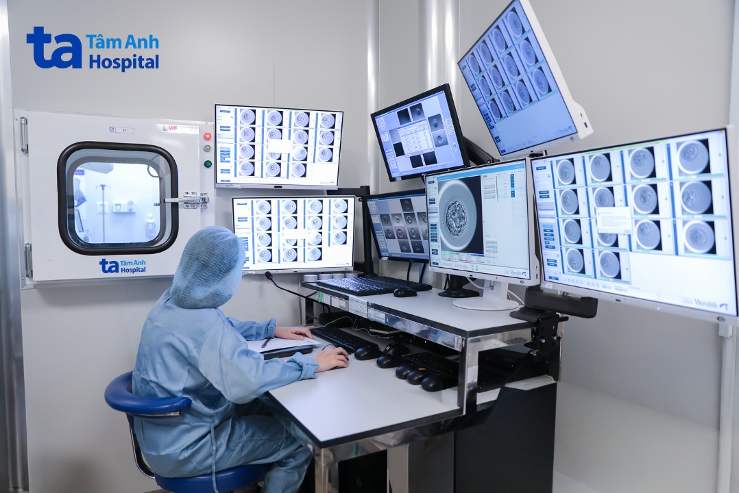 hệ thống nuôi cấy phôi tích hợp trí tuệ nhân tạo ai