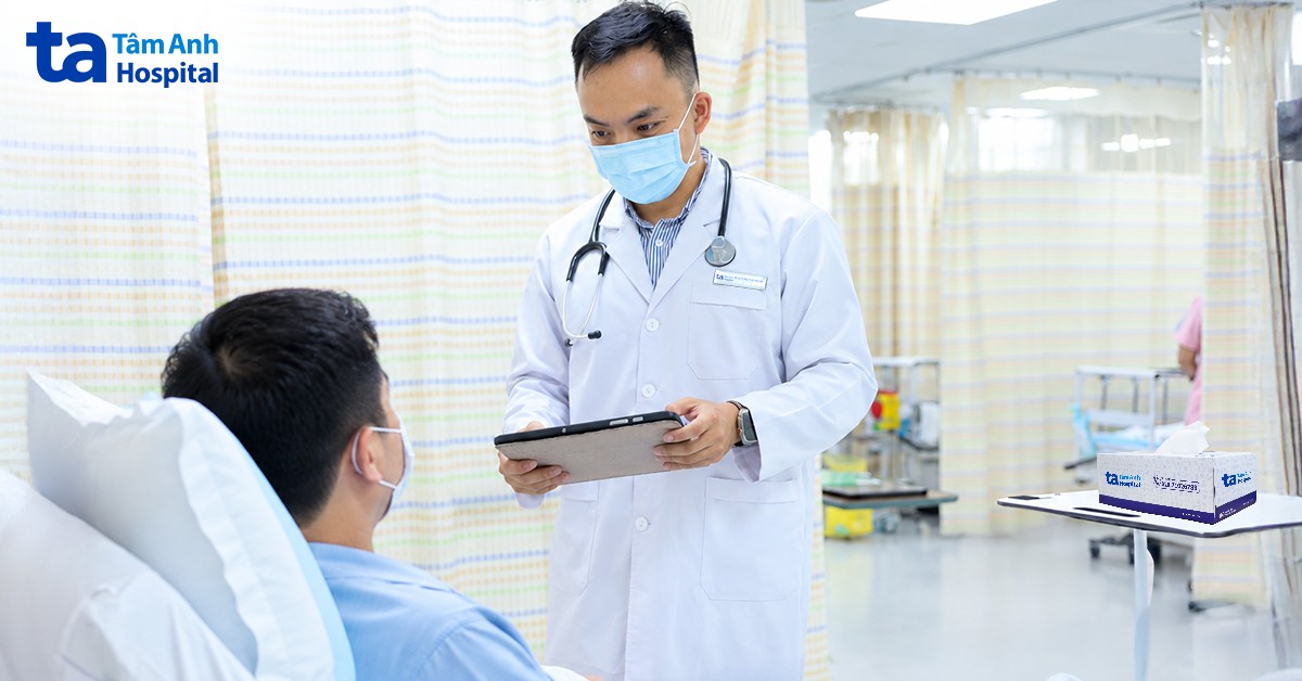 Lần theo mạch máu tăng sinh, bác sĩ nút mạch nút mạch cầm máu trong phổi