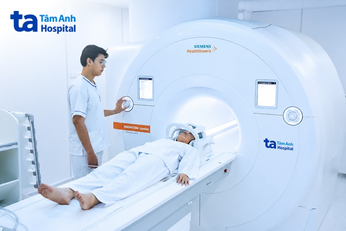 máy cộng hưởng từ mri 3.0 tesla hỗ trợ phẫu thuật não chính xác