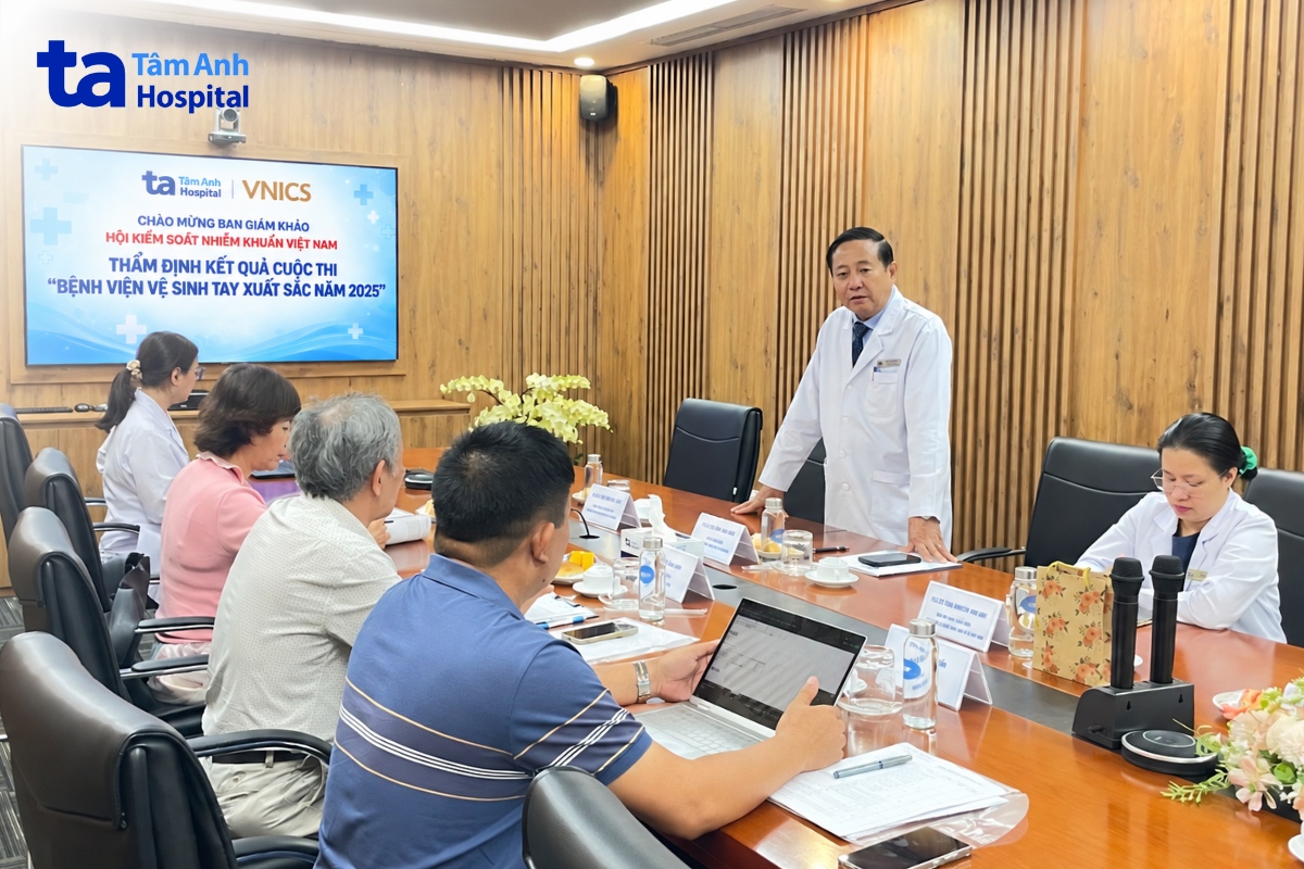 ngày rửa tay với xà phòng