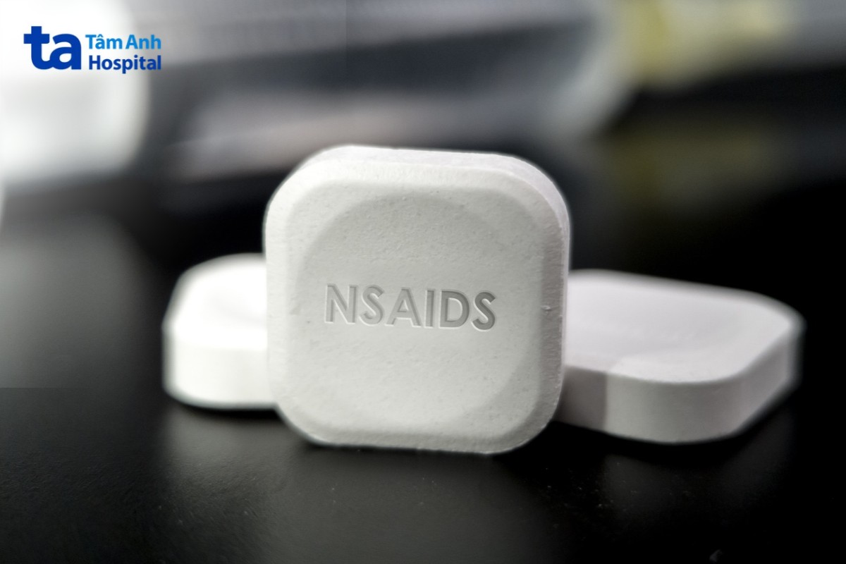 NSAIDs được dùng để giảm đau, giảm viêm NSAIDs được dùng để giảm đau, giảm viêm