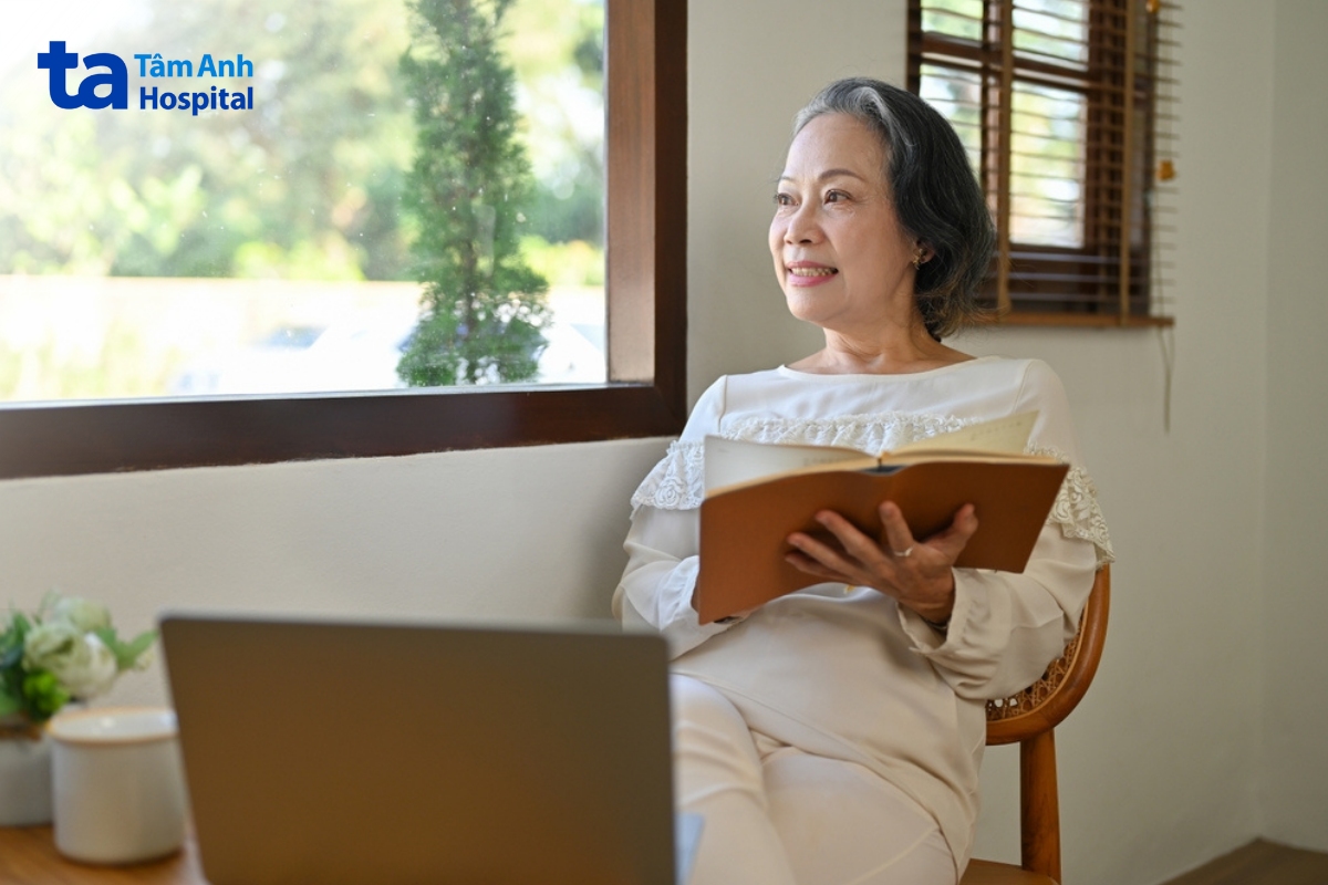 Phụ Nữ Có Nguy Cơ Mắc Tuyến Giáp