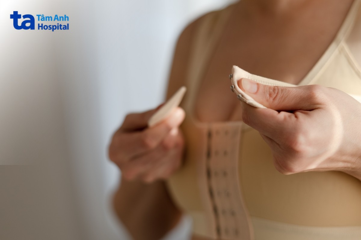 Sau Phẫu Thuật, Người Bệnh Cần Mặc Áo Nịt Ngực/Lưng Đúng Hướng Dẫn.