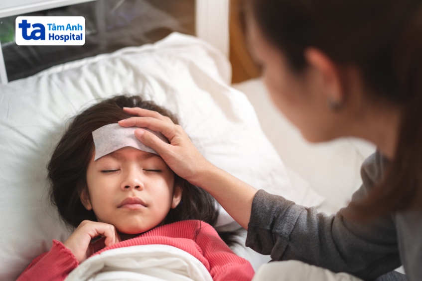 sốt cao là biểu hiện của sốt xuất huyết