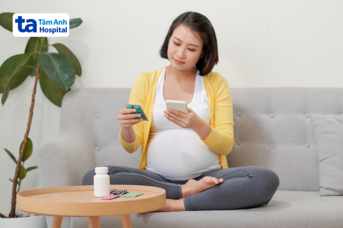 Thai Phụ Cần Tránh Tự Ý Dùng Thuốc