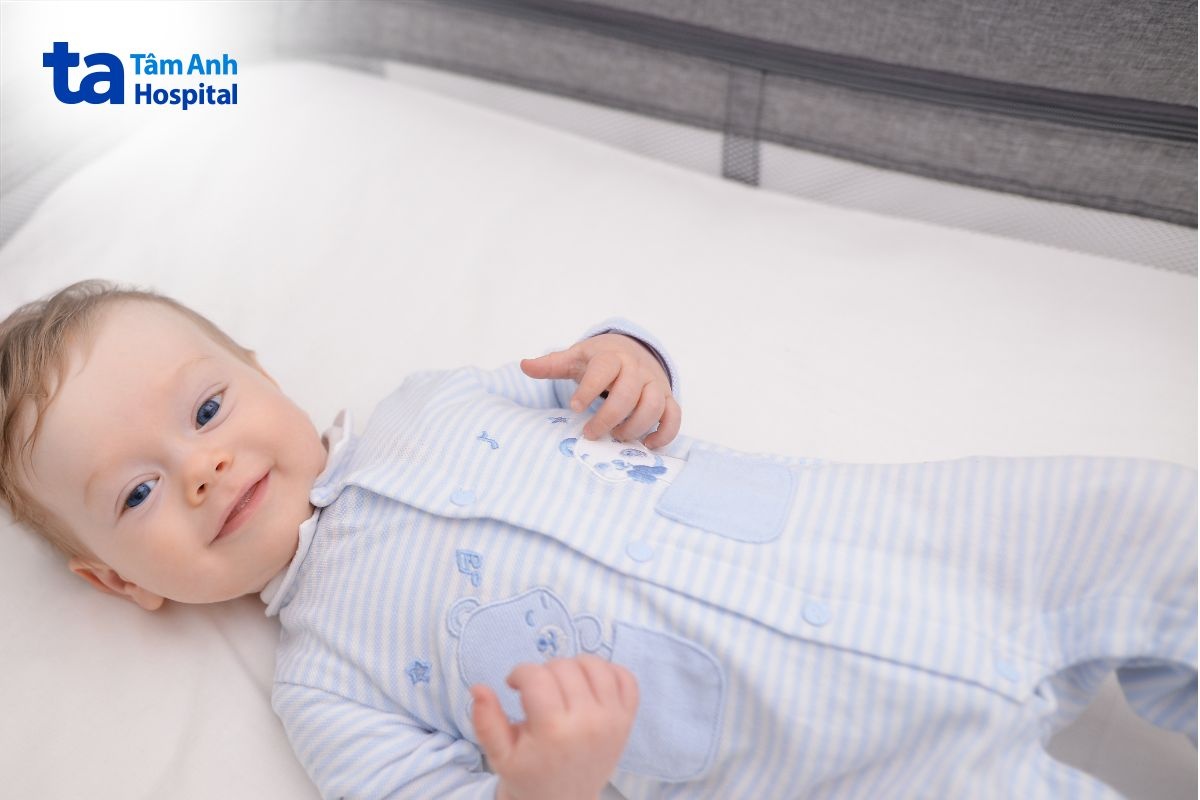trẻ sinh ra từ mẹ từng hiến thận có khả năng phát triển bình thường