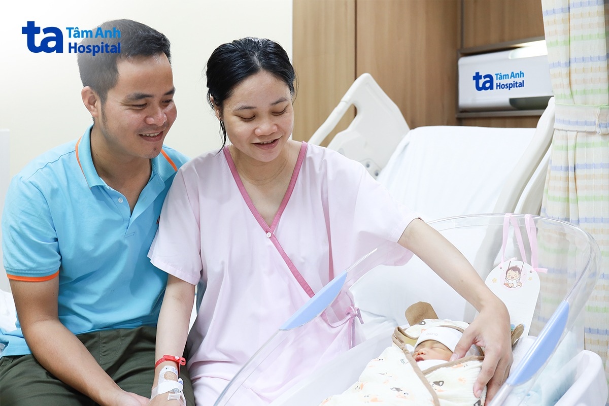 vợ chồng chị thảo đón con chào đời khỏe mạnh