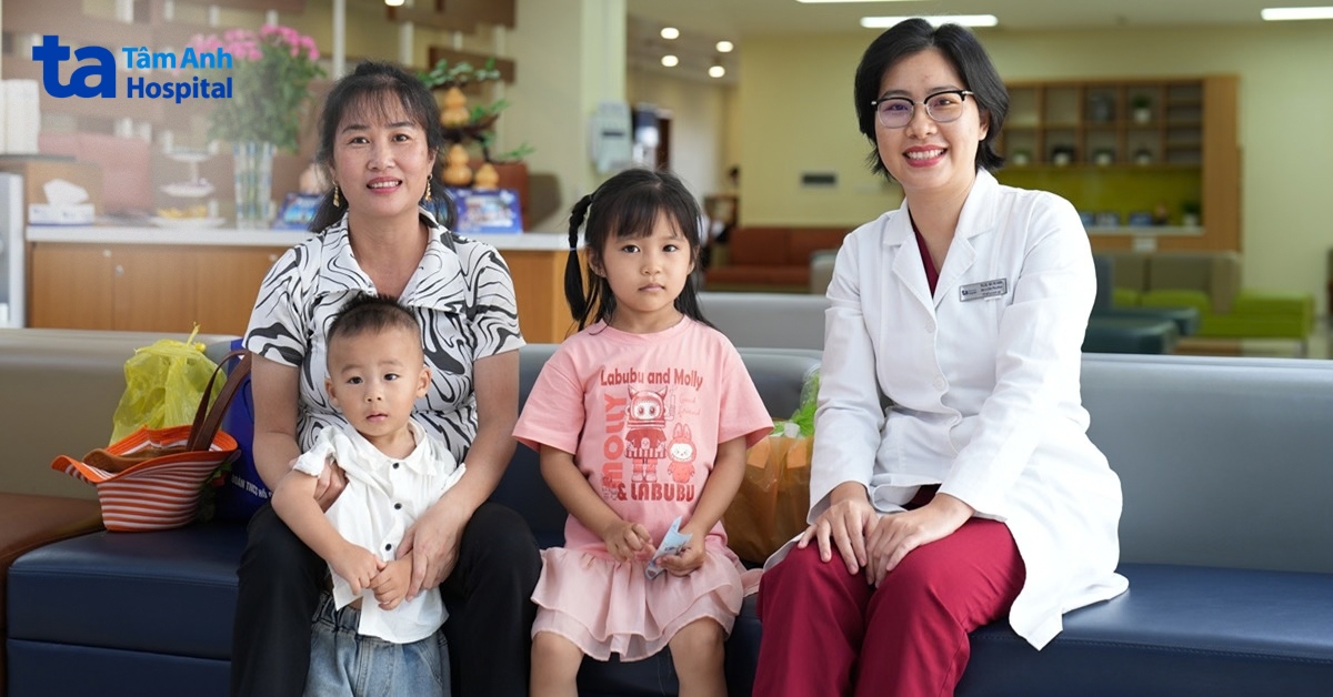Vô sinh 17 năm, thụ tinh ống nghiệm sinh hai con