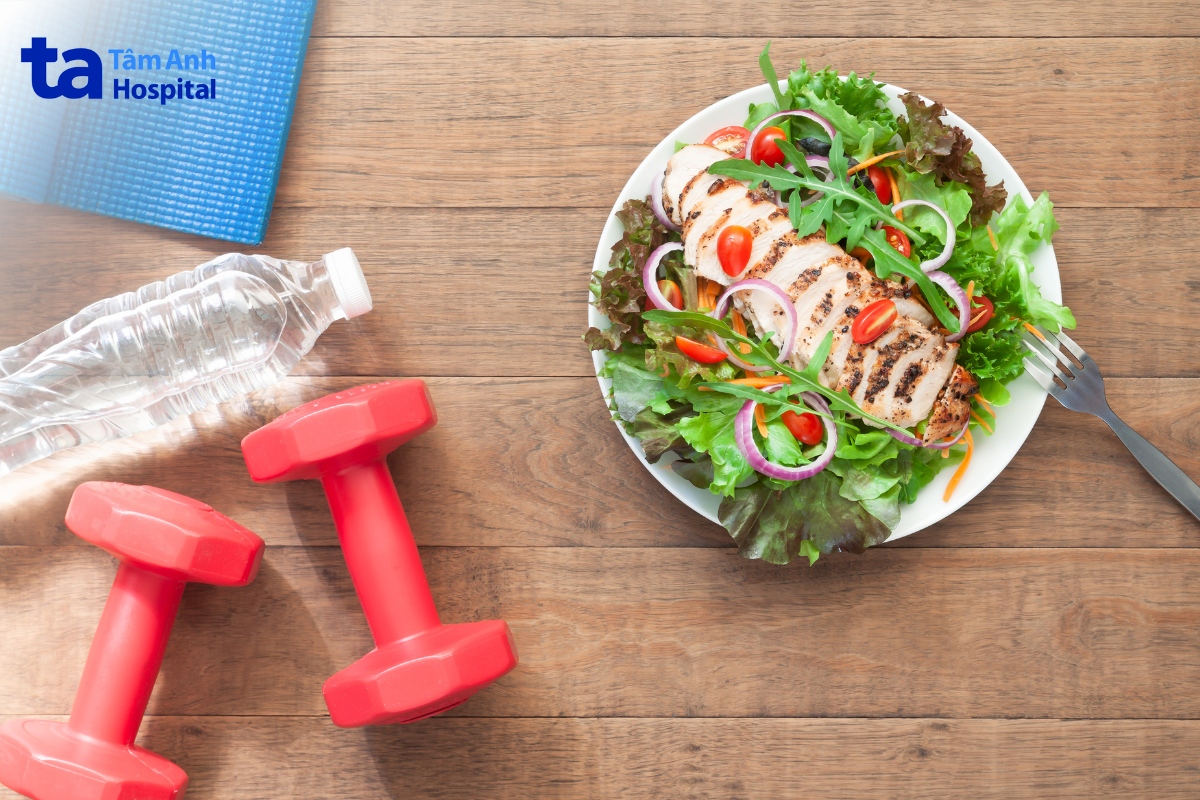 xây dựng chế độ ăn uống lành mạnh và theo dõi chu kỳ kinh nguyệt